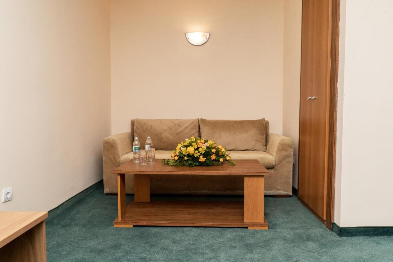 Strandzha Hotel - Free Parking Golden Sands Exterior photo