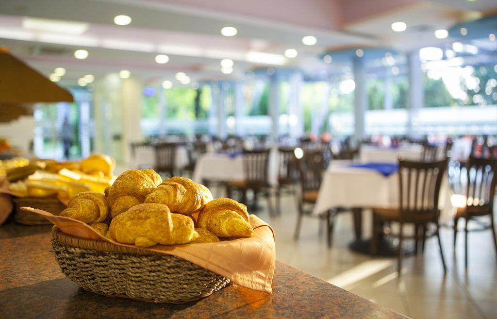 Strandzha Hotel - Free Parking Golden Sands Exterior photo