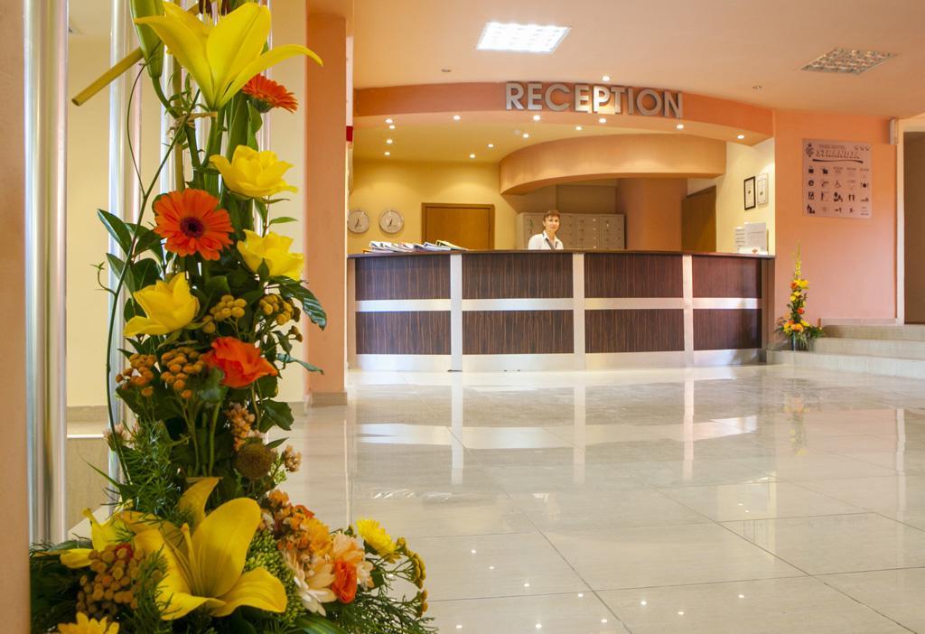 Strandzha Hotel - Free Parking Golden Sands Exterior photo
